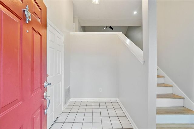 1064 Creatwood SE Circle, Smyrna, GA 30080