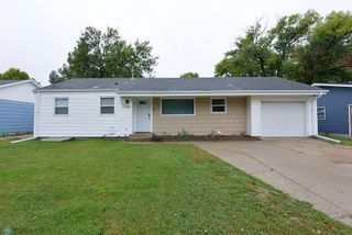 237 10 1/2 Avenue W, West Fargo, ND 58078