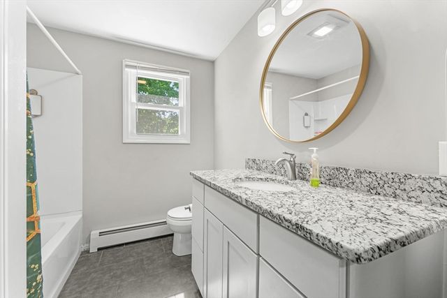 15 Old Farm Rd, Spencer, MA 01562