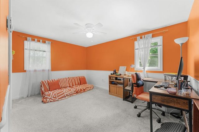15 Old Farm Rd, Spencer, MA 01562