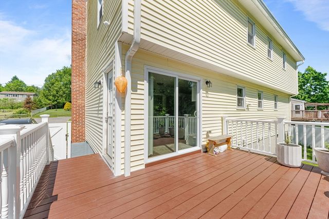 15 Old Farm Rd, Spencer, MA 01562