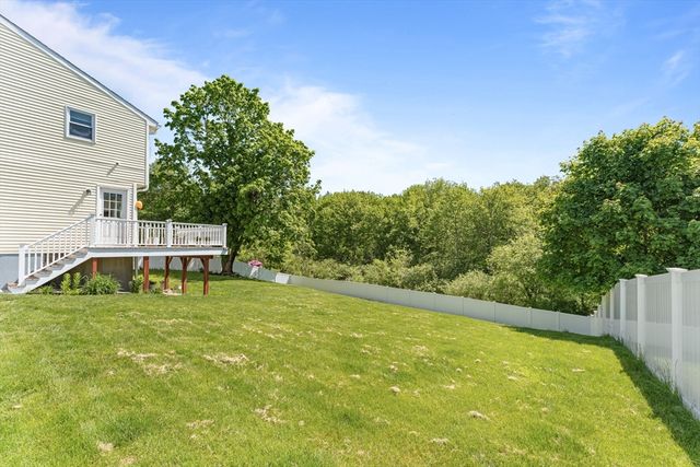 15 Old Farm Rd, Spencer, MA 01562
