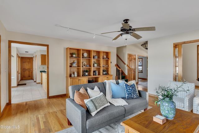 9 Reardon Rd Extension, Queensbury, NY 12804