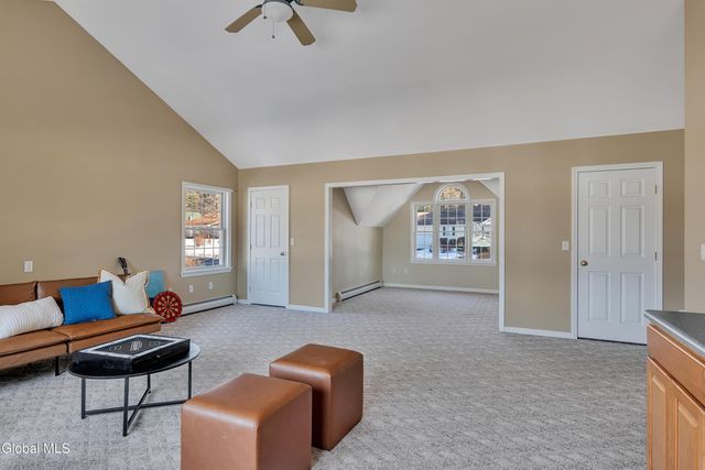 9 Reardon Rd Extension, Queensbury, NY 12804