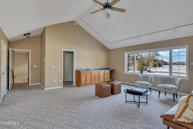 9 Reardon Rd Extension, Queensbury, NY 12804