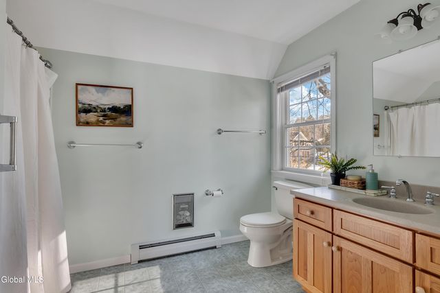 9 Reardon Rd Extension, Queensbury, NY 12804