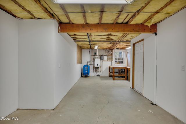 9 Reardon Rd Extension, Queensbury, NY 12804