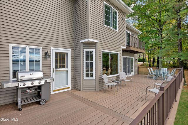 9 Reardon Rd Extension, Queensbury, NY 12804