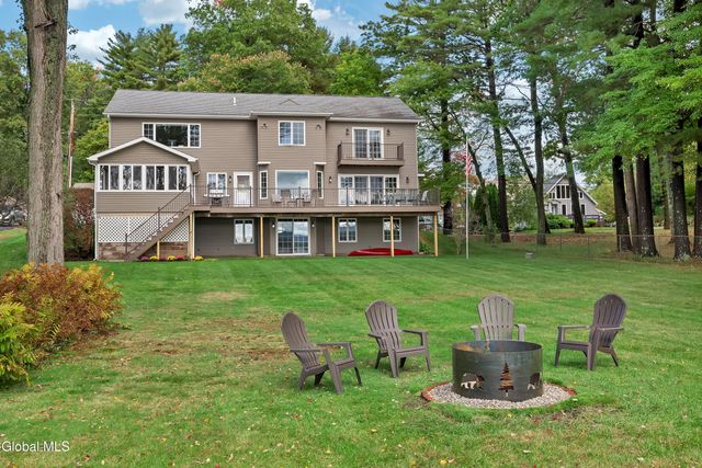 9 Reardon Rd Extension, Queensbury, NY 12804