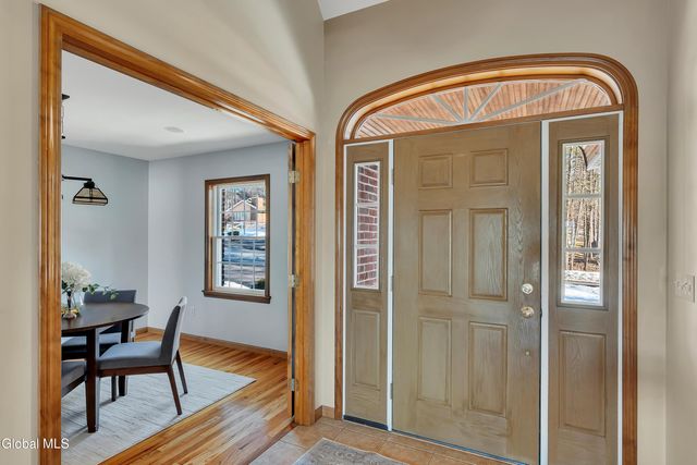 9 Reardon Rd Extension, Queensbury, NY 12804