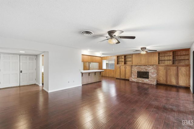 5413 Inverrary Court, Bakersfield, CA 93309
