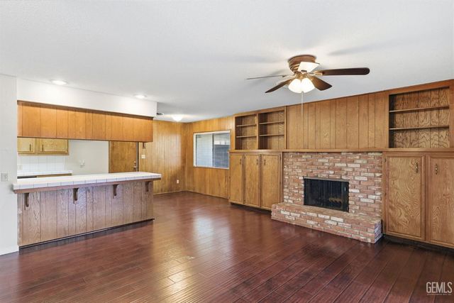 5413 Inverrary Court, Bakersfield, CA 93309
