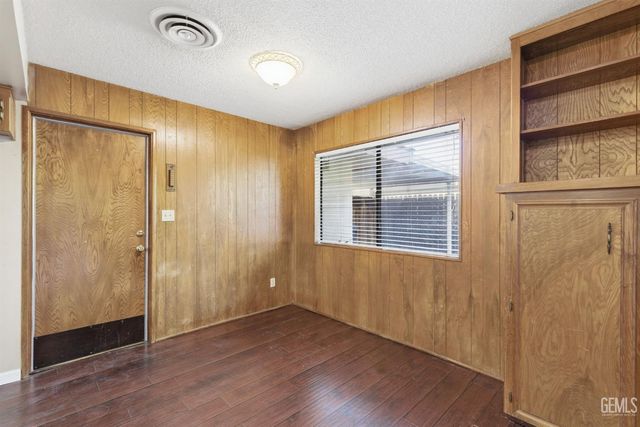 5413 Inverrary Court, Bakersfield, CA 93309