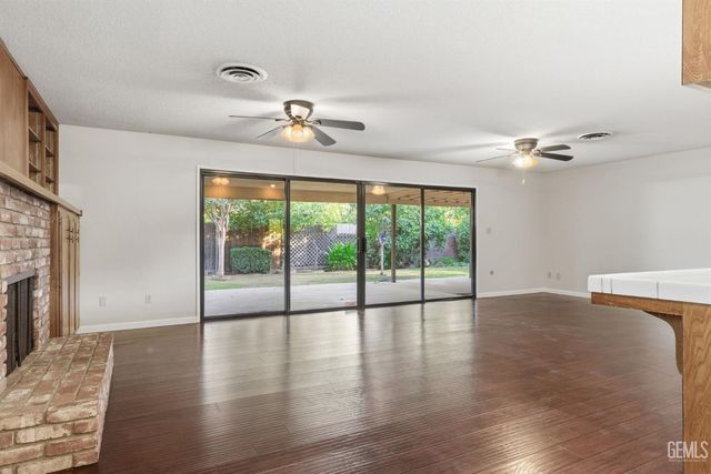 5413 Inverrary Court, Bakersfield, CA 93309