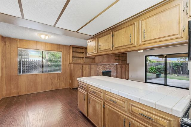 5413 Inverrary Court, Bakersfield, CA 93309