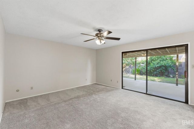 5413 Inverrary Court, Bakersfield, CA 93309