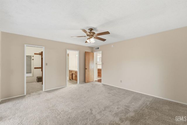 5413 Inverrary Court, Bakersfield, CA 93309
