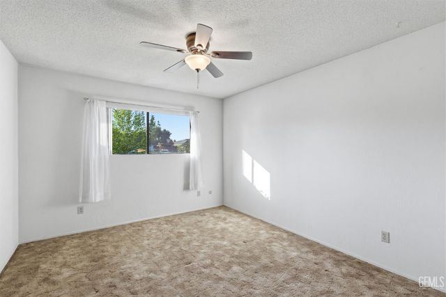 5413 Inverrary Court, Bakersfield, CA 93309