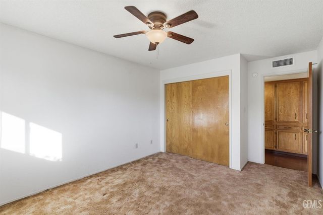5413 Inverrary Court, Bakersfield, CA 93309