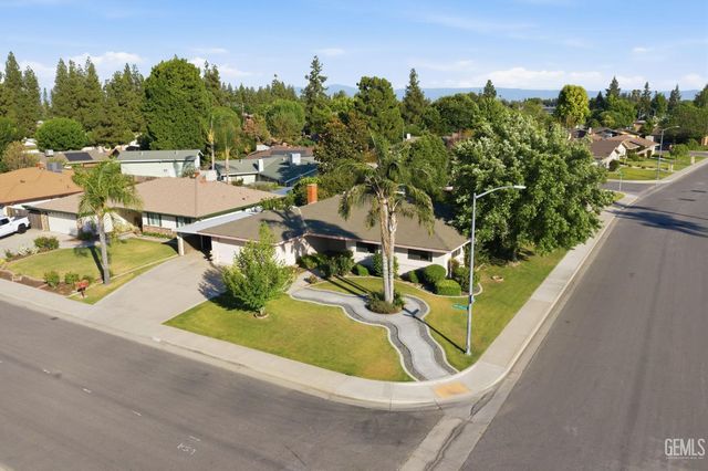 5413 Inverrary Court, Bakersfield, CA 93309