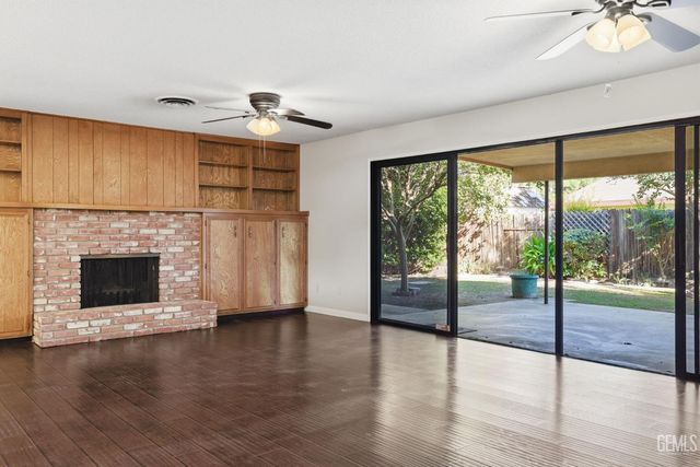 5413 Inverrary Court, Bakersfield, CA 93309