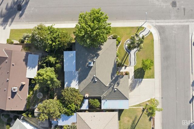 5413 Inverrary Court, Bakersfield, CA 93309