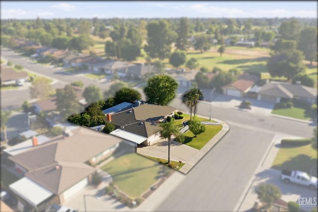 5413 Inverrary Court, Bakersfield, CA 93309