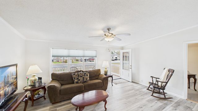 409 Chippendale Lane, Bonneau, SC 29431