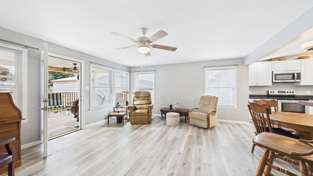 409 Chippendale Lane, Bonneau, SC 29431