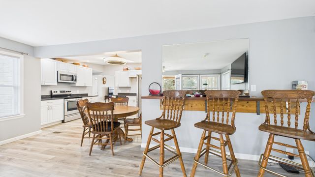 409 Chippendale Lane, Bonneau, SC 29431