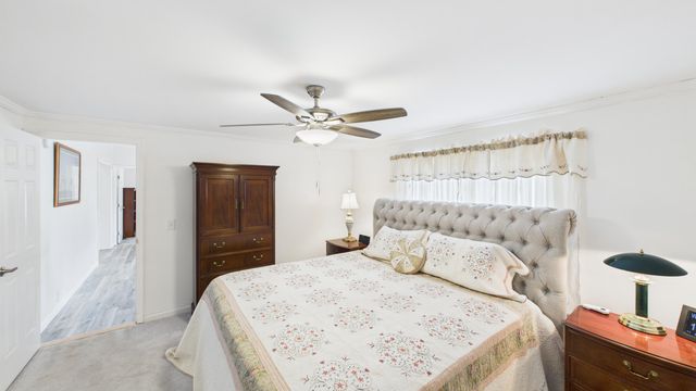 409 Chippendale Lane, Bonneau, SC 29431