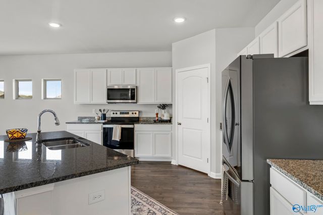 156 Red Fox Way, Meridianville, AL 35759