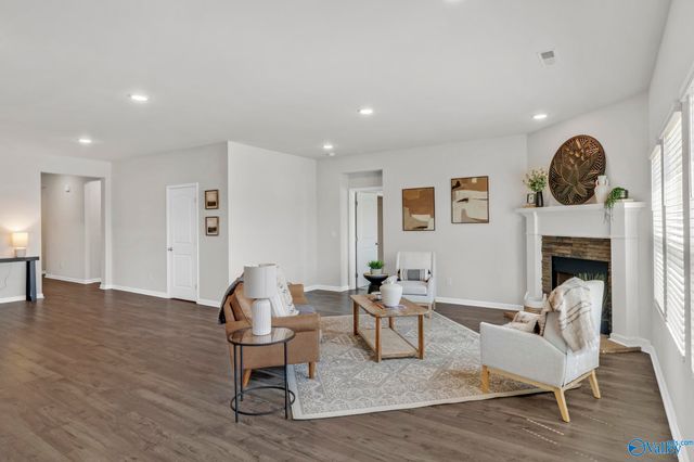 156 Red Fox Way, Meridianville, AL 35759