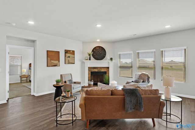 156 Red Fox Way, Meridianville, AL 35759