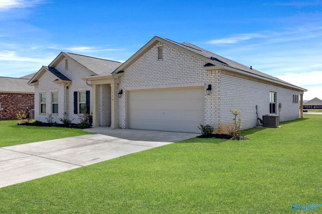 156 Red Fox Way, Meridianville, AL 35759