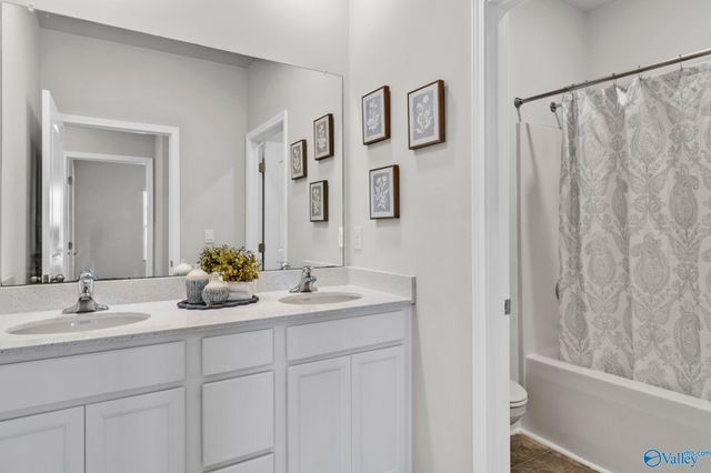 156 Red Fox Way, Meridianville, AL 35759