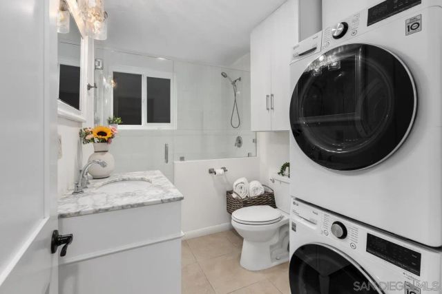 8040 Girard Ave 2, La Jolla, CA 92037