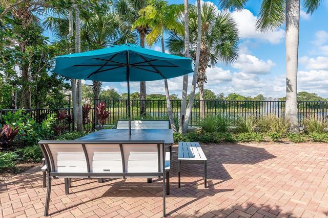 810 Marina Del Ray Lane 7, West Palm Beach, FL 33401