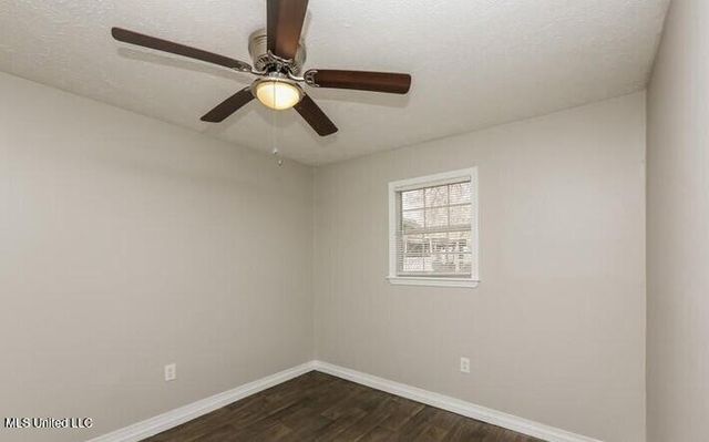 1124 Woodville Drive, Jackson, MS 39212