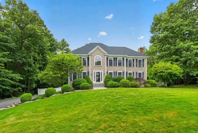 24 Thurston Drive, Lee, NH 03861