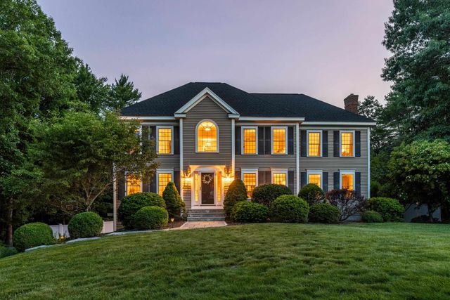 24 Thurston Drive, Lee, NH 03861