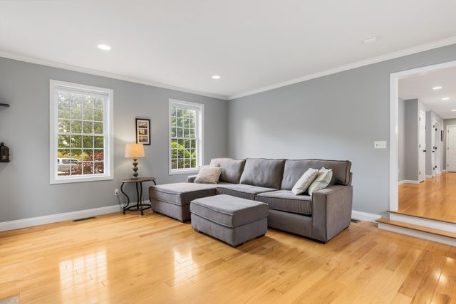 24 Thurston Drive, Lee, NH 03861