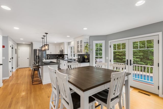 24 Thurston Drive, Lee, NH 03861
