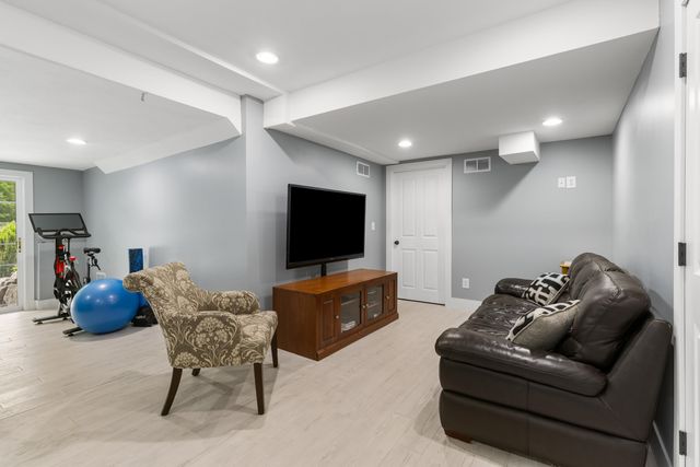 24 Thurston Drive, Lee, NH 03861