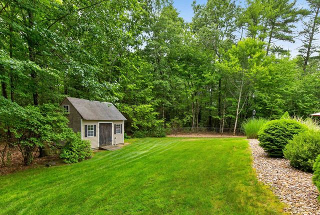 24 Thurston Drive, Lee, NH 03861
