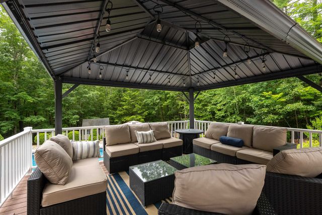 24 Thurston Drive, Lee, NH 03861