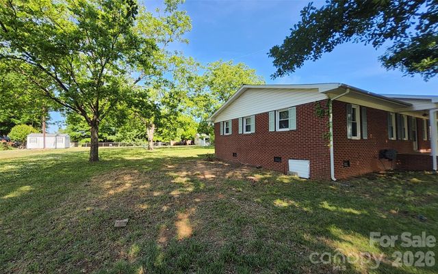 113 Kings Drive 3 & 4, Forest City, NC 28043