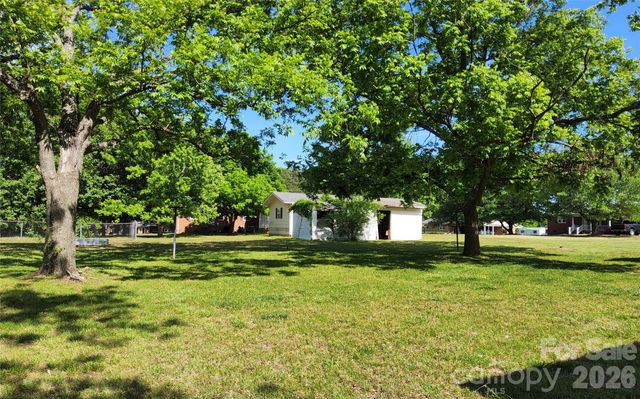 113 Kings Drive 3 & 4, Forest City, NC 28043