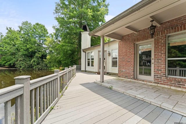 17735 Crossing Blvd, Baton Rouge, LA 70810