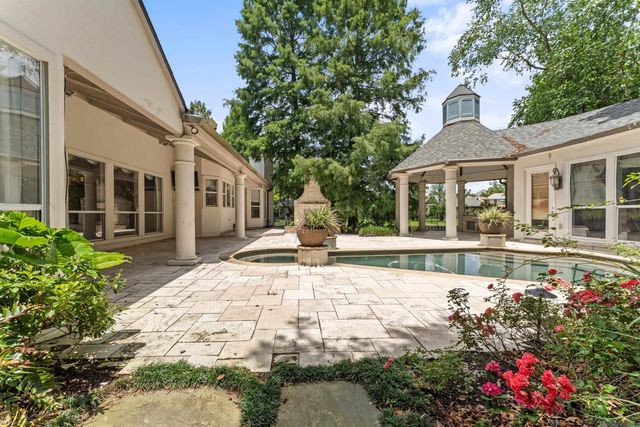 17735 Crossing Blvd, Baton Rouge, LA 70810